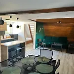Apartment Nad Koszarawa Z Ogrodowym Jacuzzi Żywiec