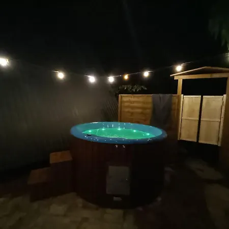 Nad Koszarawa Z Ogrodowym Jacuzzi Daire *