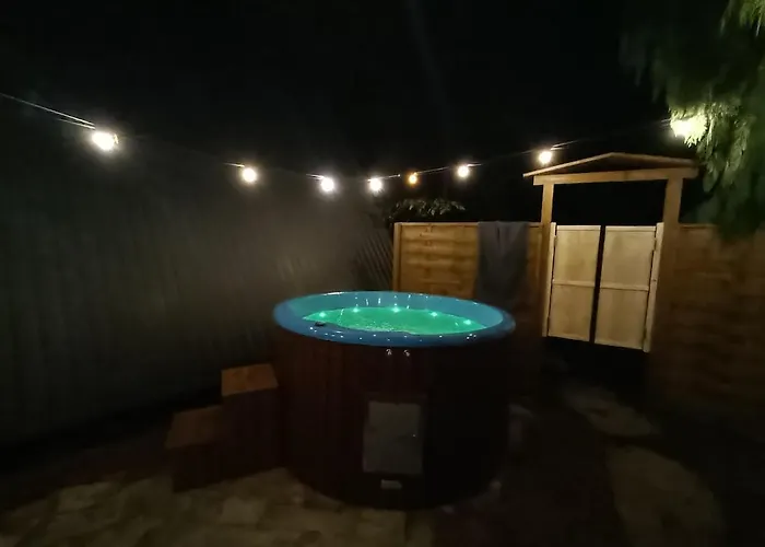 Nad Koszarawa Z Ogrodowym Jacuzzi شقة *