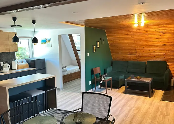 Nad Koszarawa Z Ogrodowym Jacuzzi Апартаменты Живец