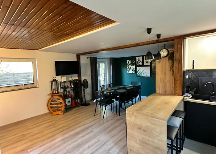 Nad Koszarawa Z Ogrodowym Jacuzzi Живец